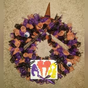 L Hocus Pocus Wreath